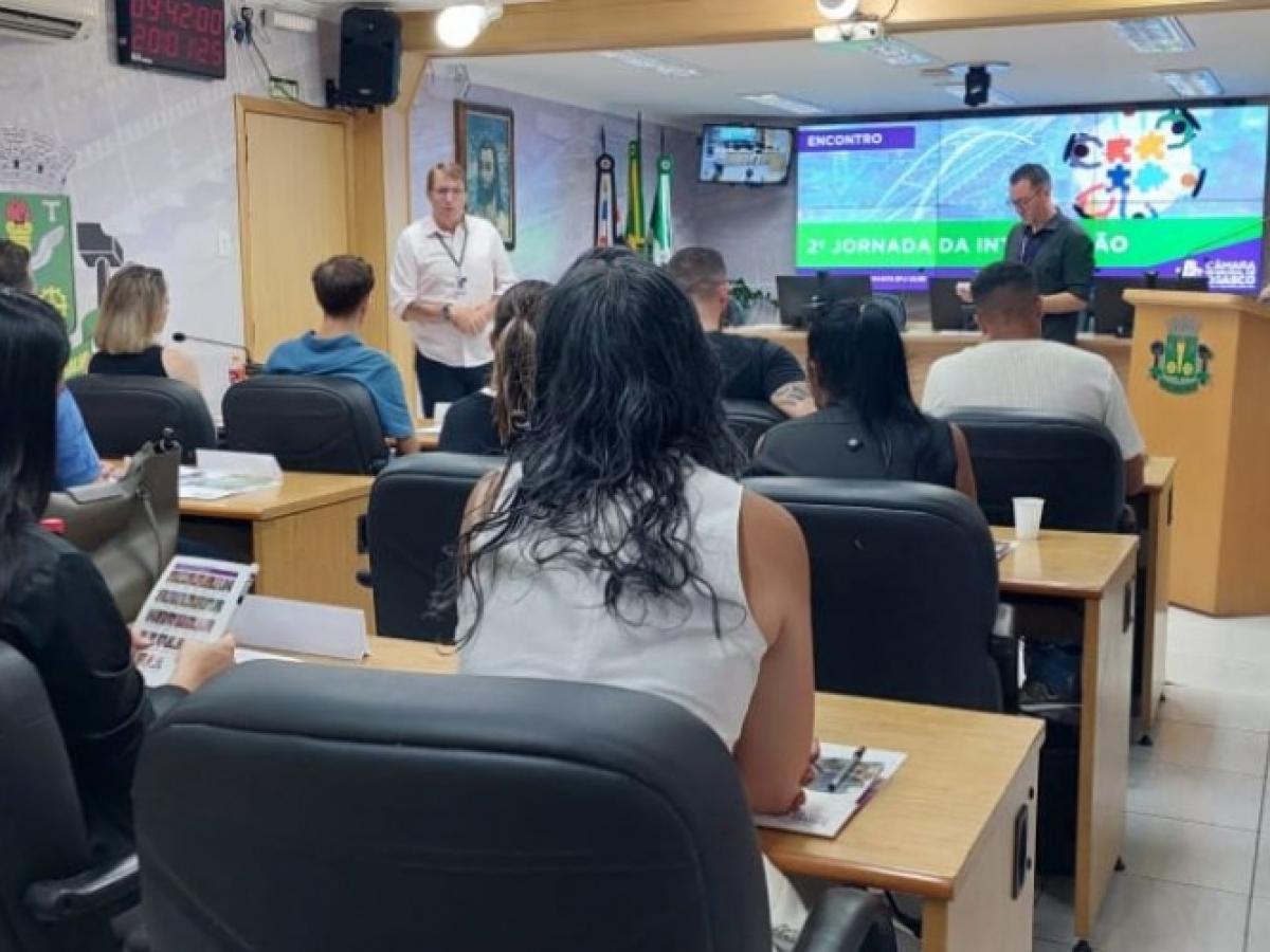 Funcionários Públicos da Câmara Municipal estão sendo preparados para compreender as diretrizes da nova lei de licitação
