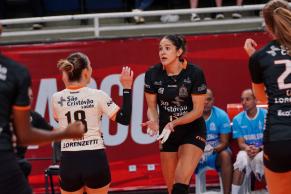 Osasco bate Mackenzie e encara o Minas na semifinal da Copa Brasil de Vôlei feminino