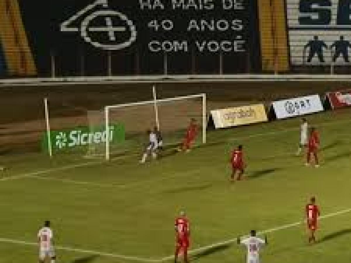 Audax viajou cerca de 380 quilômetros para enfrentar a Inter, em Bebedouro (SP), e retornou para Osasco (SP) com uma derrota por 2 a 1 na bagagem