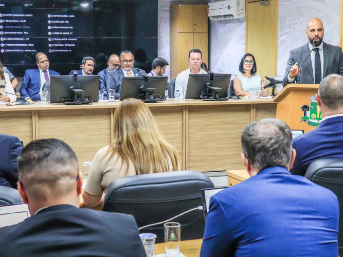 Gerson Pessoa esteve presenta na primeira sessão plenária da 16ª legislatura, da Câmara Municipal